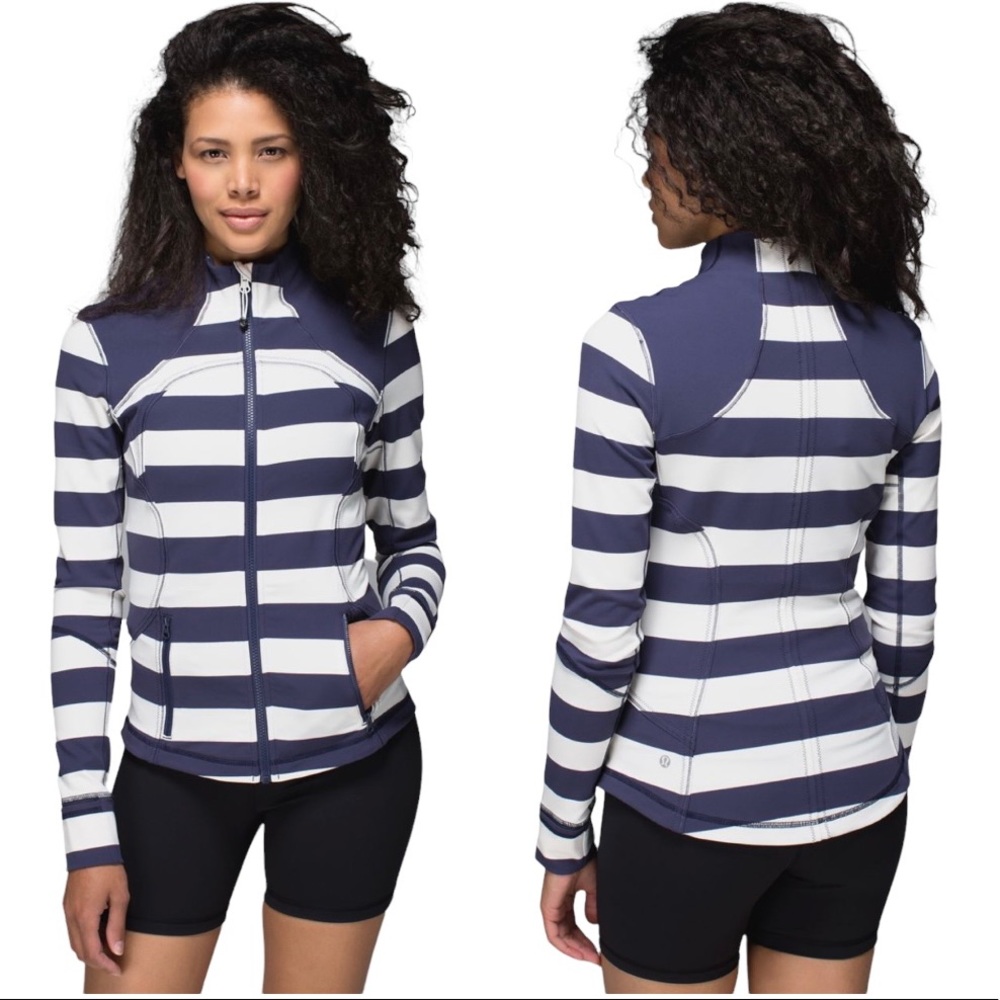 LULULEMON Forme Jacket Cadet Blue White Stripe Size 4